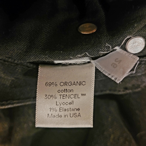 Reformation jeans, size 26, black, high rise crop - Picture 9 of 10